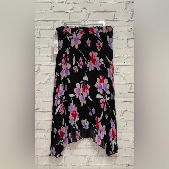 Calvin Klein Womens Pleated Skirt - NWT - Picture 4 of 9